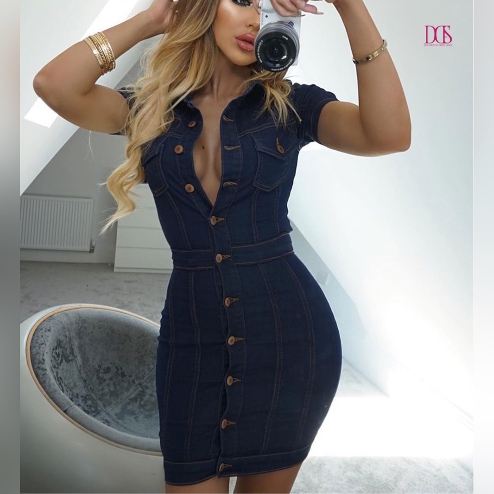 5 ⭐️ Bodacious - Dark Denim Short Sleeve Dress - Picture 2 of 7